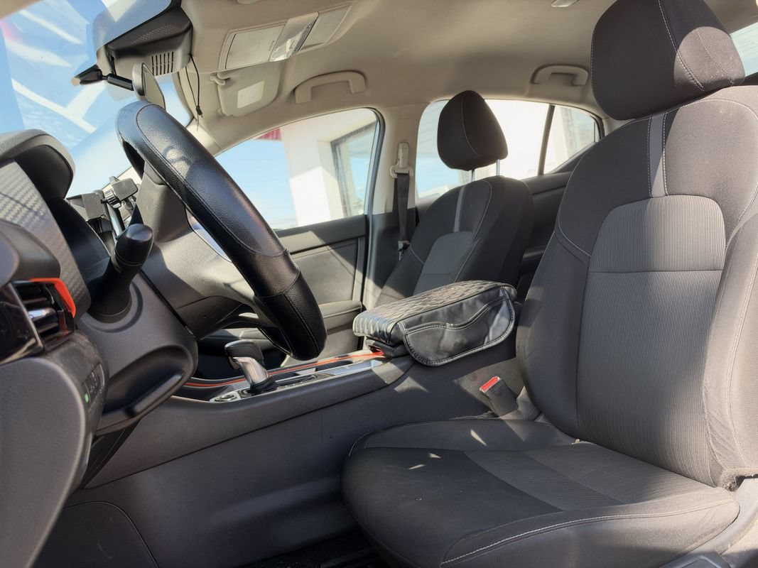 Used 2020 Nissan Sentra SV FWD image 4