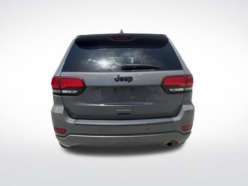 Used 2019 Jeep Grand Cherokee Altitude RWD image 6