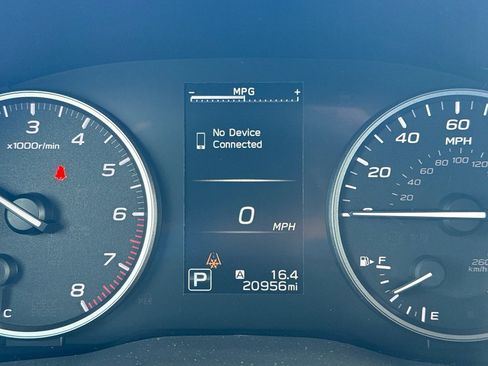 Used 2025 Subaru Ascent Premium w/ Premium Package image 18