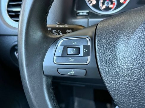 Used 2017 Volkswagen Tiguan Limited w/ Premium Package FWD image 33