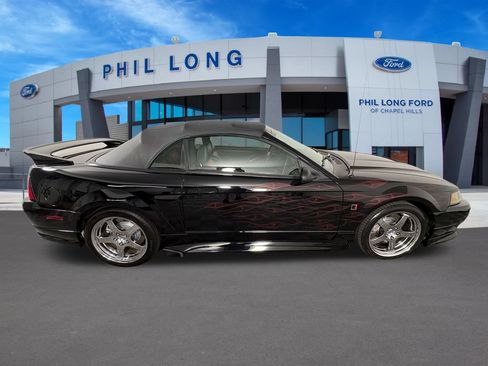Used 2004 Ford Mustang GT RWD image 6