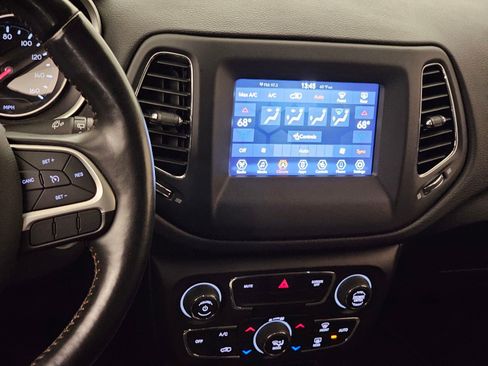 Used 2021 Jeep Compass Latitude w/ Convenience Group AWD/4WD image 9