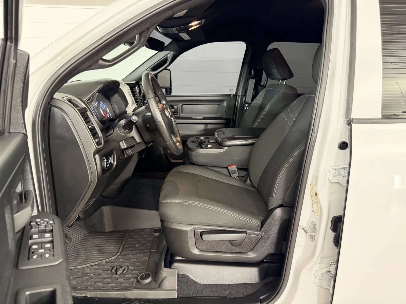 Used 2025 RAM 2500 Tradesman AWD/4WD image 12