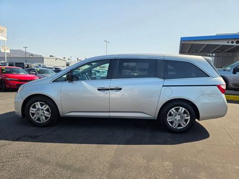 Used 2013 Honda Odyssey LX image 11