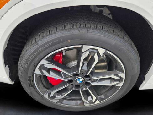 New 2026 BMW X2 xDrive28i w/ Technology Package AWD/4WD image 9