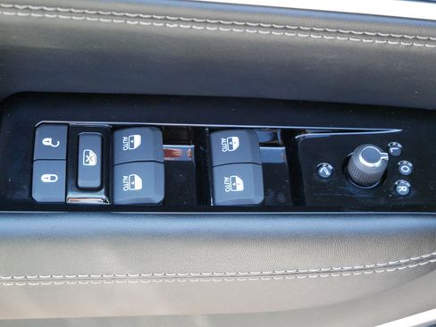 New 2026 Jeep Grand Wagoneer 4WD image 12
