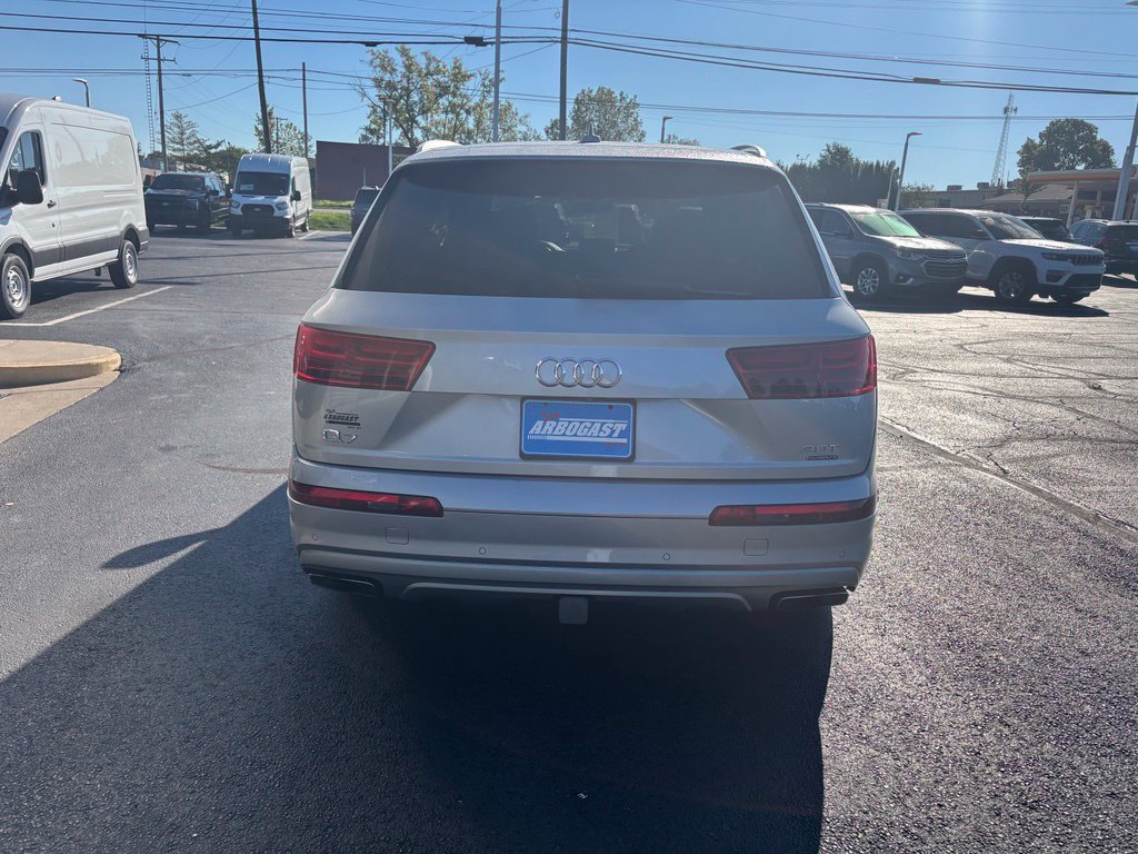 Used 2017 Audi Q7 3.0T Prestige AWD/4WD image 6