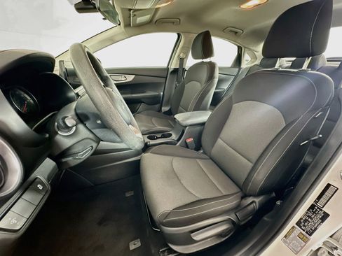 Used 2023 Kia Forte LXS FWD image 13