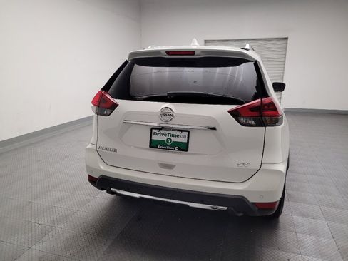 Used 2019 Nissan Rogue SV FWD image 7