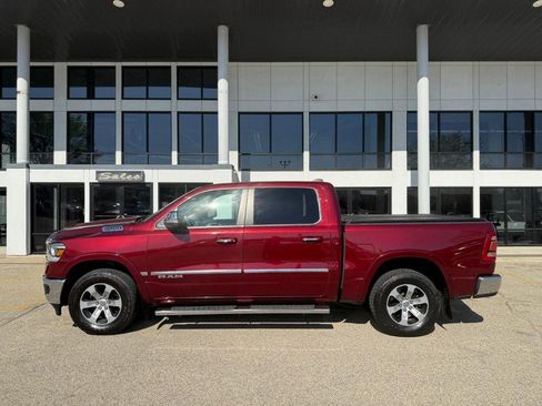 Used 2019 RAM 1500 Laramie AWD/4WD image 8
