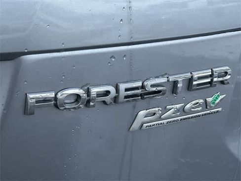 Used 2015 Subaru Forester 2.5i Premium w/ All-Weather Package image 24