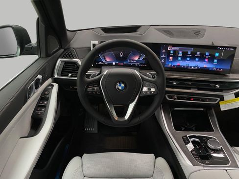 New 2026 BMW X5 xDrive40i AWD/4WD image 16