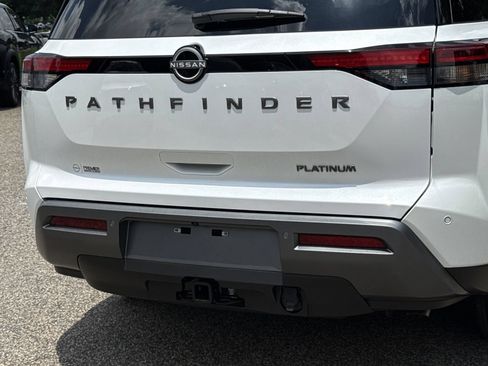 New 2026 Nissan Pathfinder Platinum FWD image 27