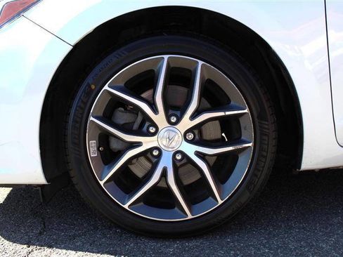 Used 2020 Acura ILX image 8