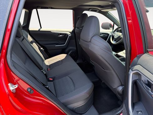 Used 2023 Toyota RAV4 SE w/ Weather & Moonroof Package AWD/4WD image 18