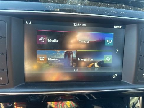 Used 2017 Jaguar XE R-Sport image 16