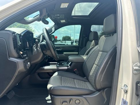 Used 2026 Chevrolet Silverado 2500 ZR2 AWD/4WD image 7