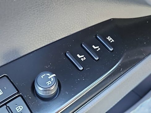 New 2026 Toyota Camry XLE AWD/4WD image 16
