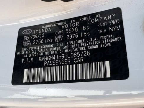 Used 2014 Hyundai Equus Signature RWD image 14