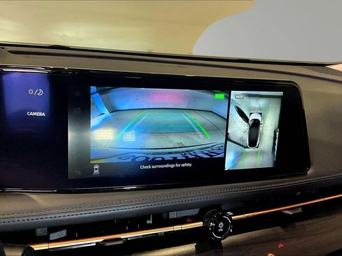 Used 2024 Nissan Ariya AWD image 15