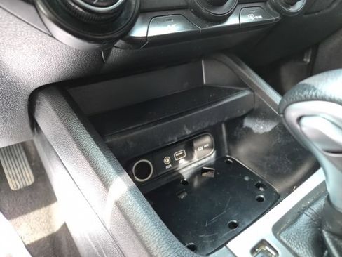 Used 2021 Kia Forte LXS image 23