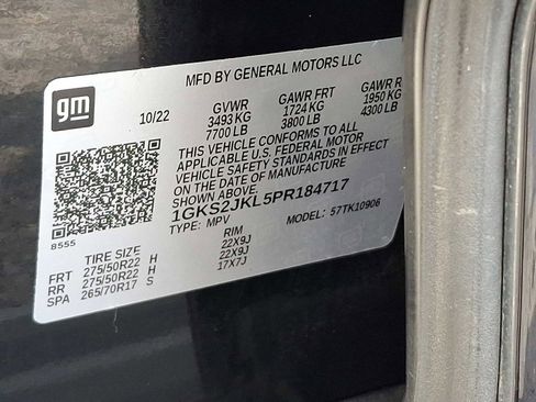 Used 2023 GMC Yukon XL Denali w/ Advanced Technology Package image 27