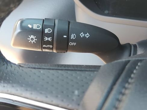 Used 2023 Toyota Sequoia Platinum AWD/4WD image 22