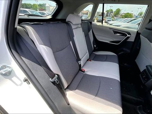 Used 2024 Toyota RAV4 XLE FWD image 20