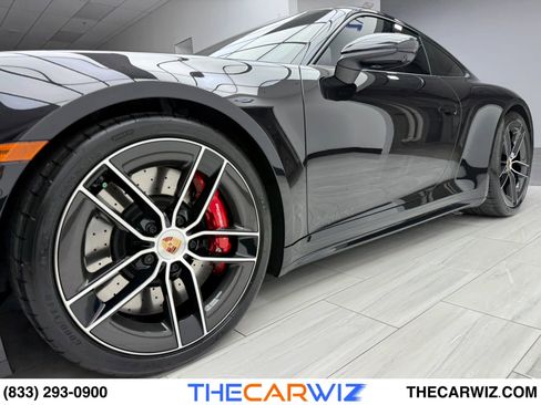 Used 2025 Porsche 911 Carrera 4 GTS image 12