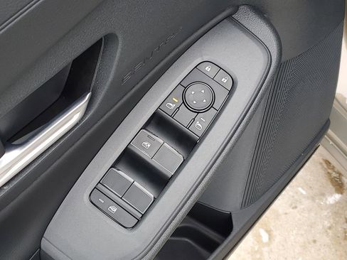 New 2026 Nissan Sentra SV image 9