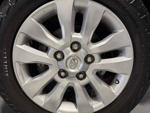Used 2013 Toyota Sequoia Platinum AWD/4WD image 10