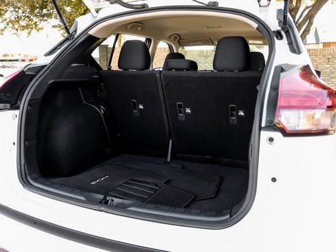 Used 2024 Nissan Kicks SV image 60