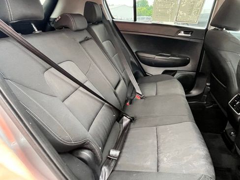 Used 2021 Kia Sportage LX FWD image 7