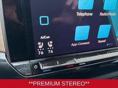 Used 2024 Volkswagen Atlas SE image 14