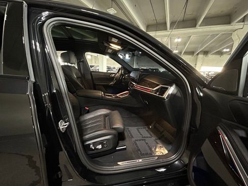 Used 2024 BMW X6 xDrive40i w/ Premium Package image 36