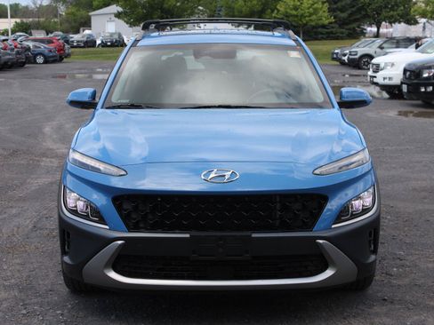 Used 2022 Hyundai Kona Limited AWD/4WD image 2