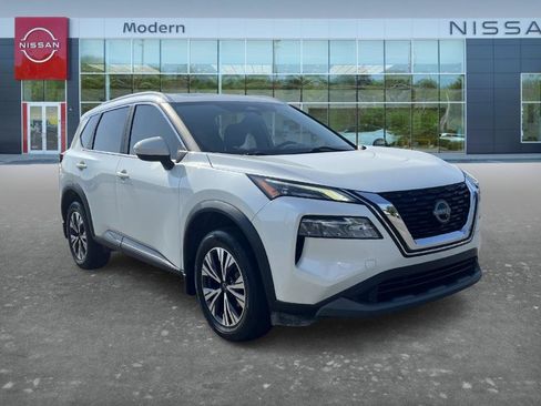 Certified 2023 Nissan Rogue SV w/ SV Premium B Package FWD image 3