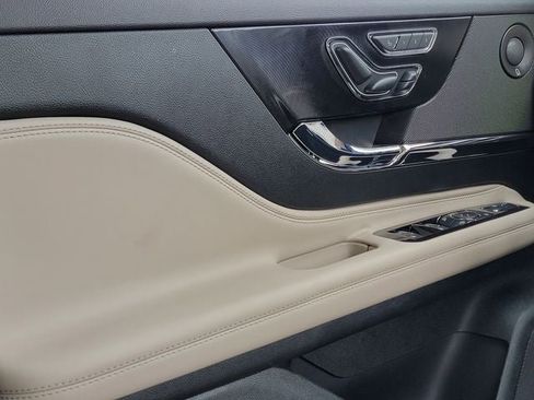 New 2026 Lincoln Corsair Reserve AWD/4WD image 35