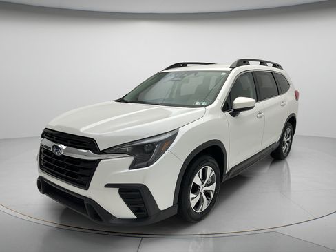 Used 2025 Subaru Ascent Premium AWD/4WD image 3