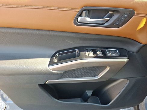 Used 2022 Nissan Pathfinder Platinum w/ Cargo Package image 13