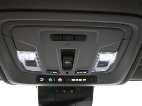 Used 2025 Chevrolet Silverado 2500 LT w/ Texas Edition image 33