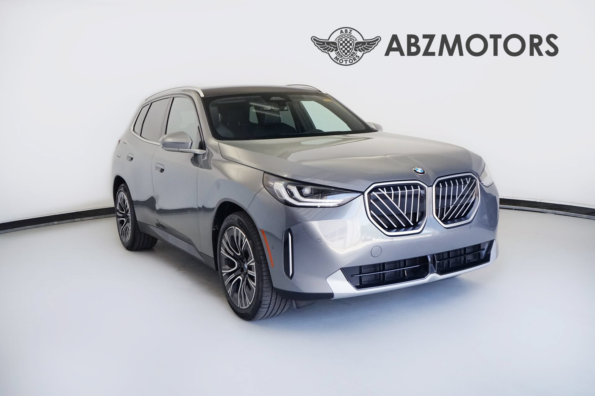 Used 2025 BMW X3 xDrive30i AWD/4WD image 1