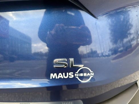 Used 2023 Nissan Rogue SL w/ SL Premium Package image 12