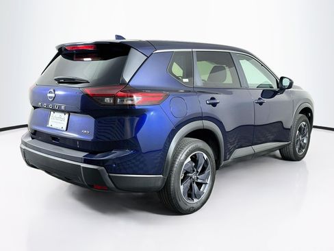 Used 2025 Nissan Rogue SV AWD/4WD image 9