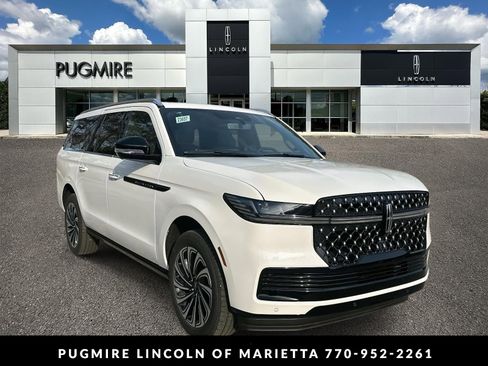 New 2026 Lincoln Navigator L Black Label AWD/4WD image 1
