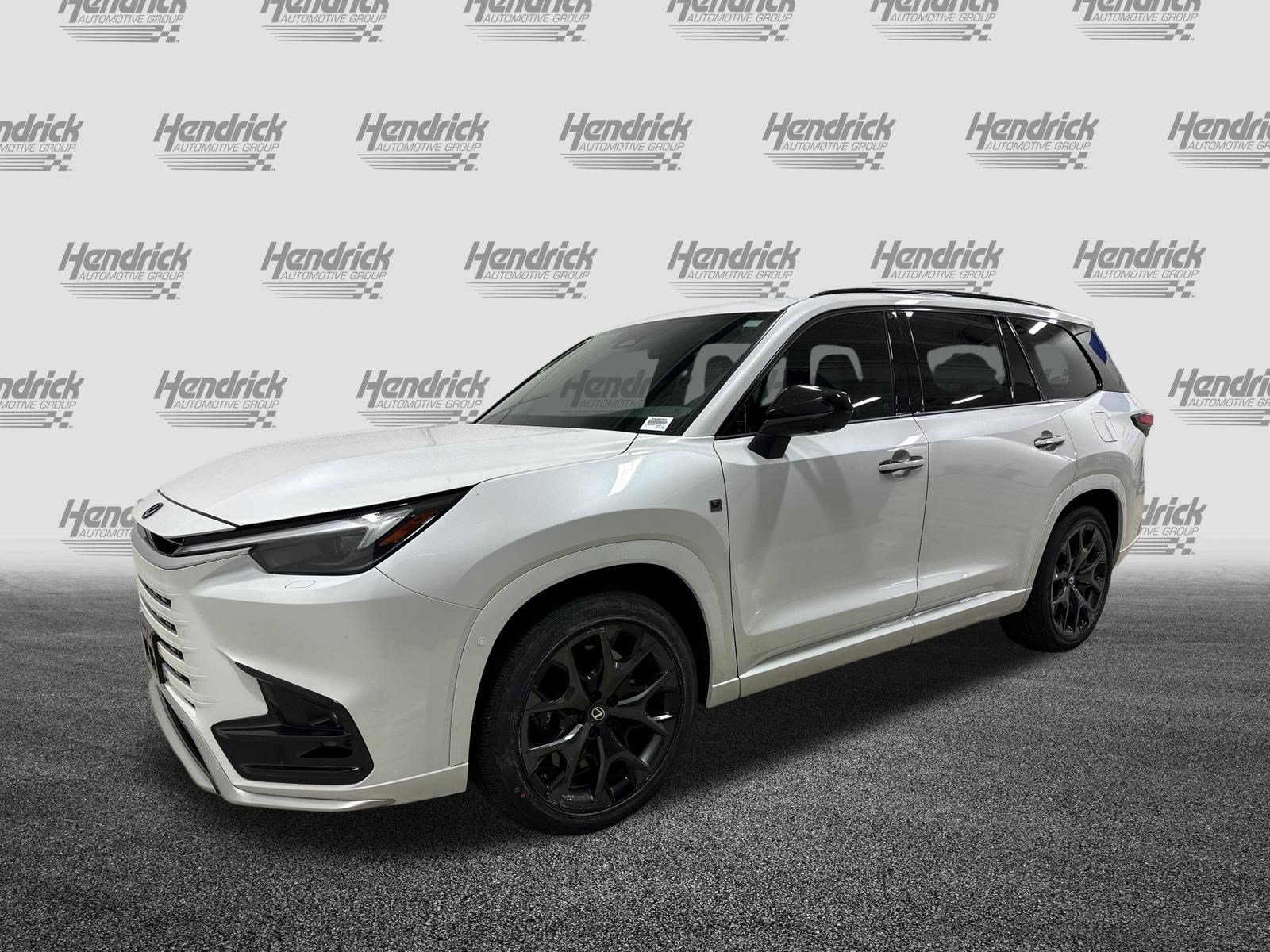 Certified 2026 Lexus TX 500h AWD w/ Technology Package image 5
