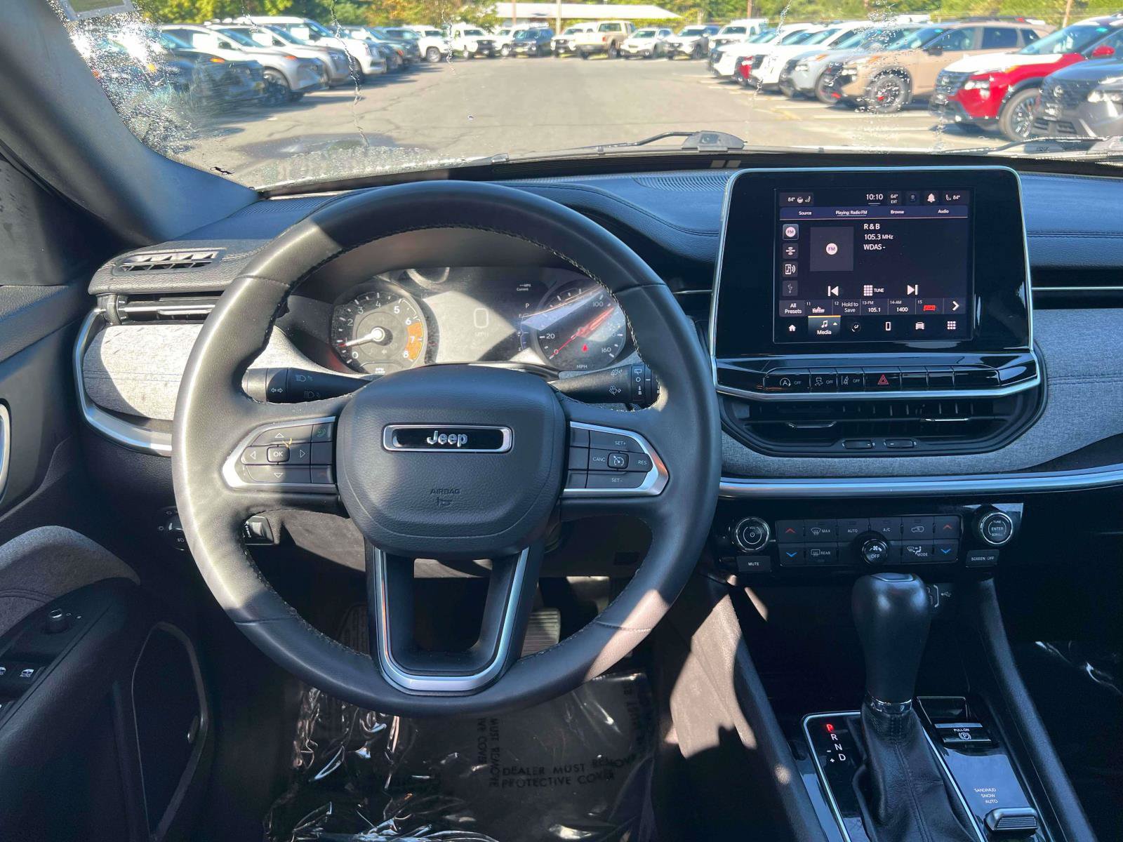 Used 2025 Jeep Compass Latitude w/ Sun & Sound Group AWD/4WD image 22