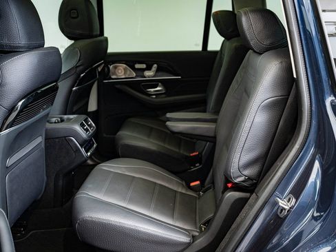 Certified 2024 Mercedes-Benz GLS 580 4MATIC image 35