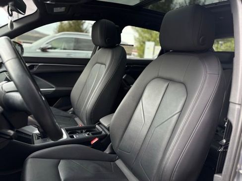 Used 2020 Audi Q3 2.0T Premium image 17