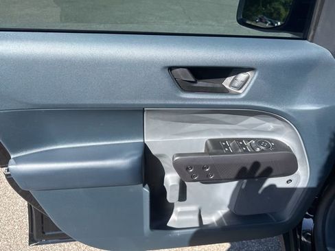 Used 2023 Ford Maverick Lariat w/ Lariat Luxury Package image 23